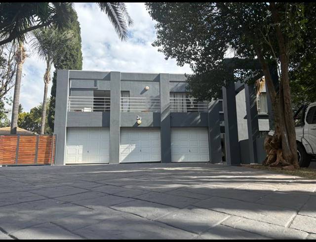 4 BEDROOM HOUSE FOR SALE IN ELDO PARK